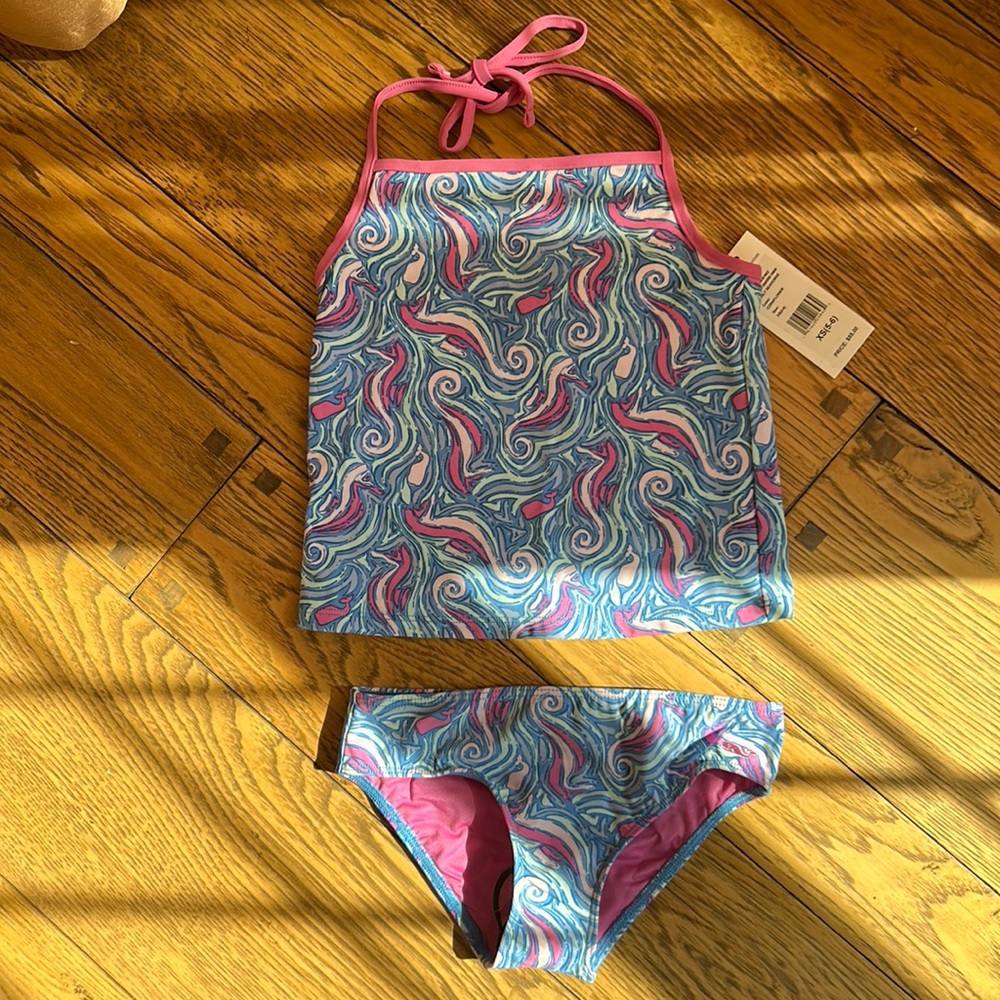 NWT Vineyard Vines Girl’s Swirly Seahorse tankini size XS ((5/6)